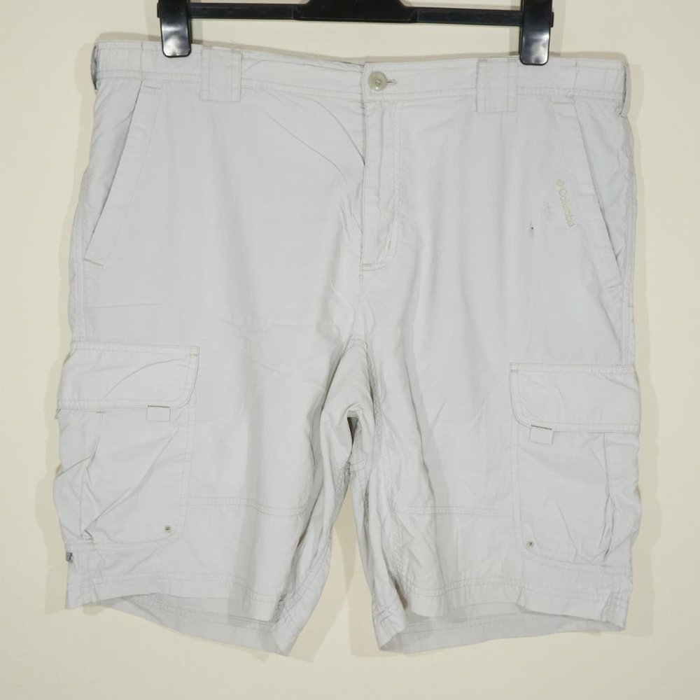 Columbia Sportswear Mens Grey Shorts